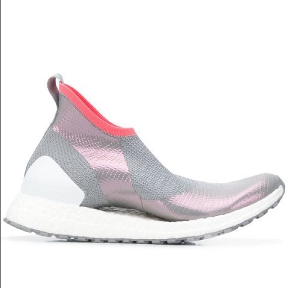 Adidas Ultraboost by Stella McCartney - Picture 2 of 8